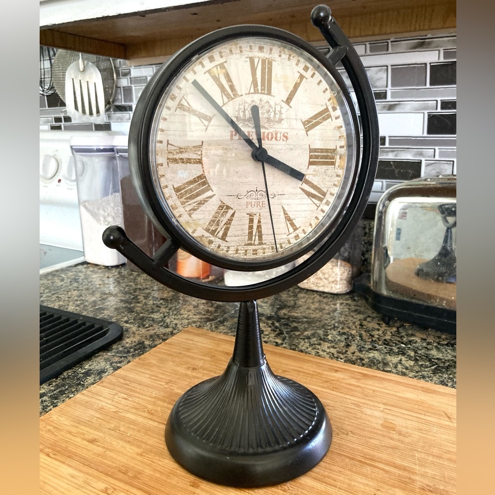 Antique Style Clock - it works! 😃 - Picture 8 of 8